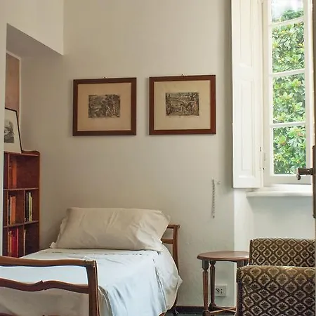 Elegant In With Terrace And Lake View Appartamento