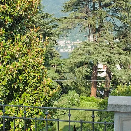 Elegant In With Terrace And Lake View Lägenhet Cernobbio