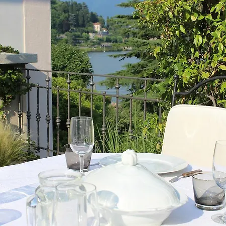 Elegant In With Terrace And Lake View Lägenhet *