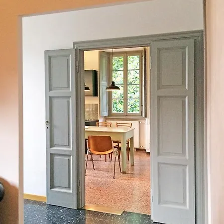 Elegant In With Terrace And Lake View Lägenhet *
